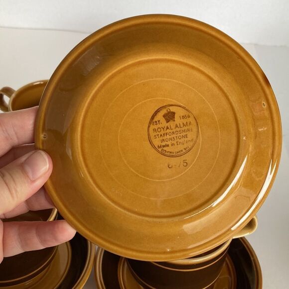Vintage MCM Royal‎ Alma Staffordshire Ironware Cups and Sucers Set of 4 - Picture 11 of 16